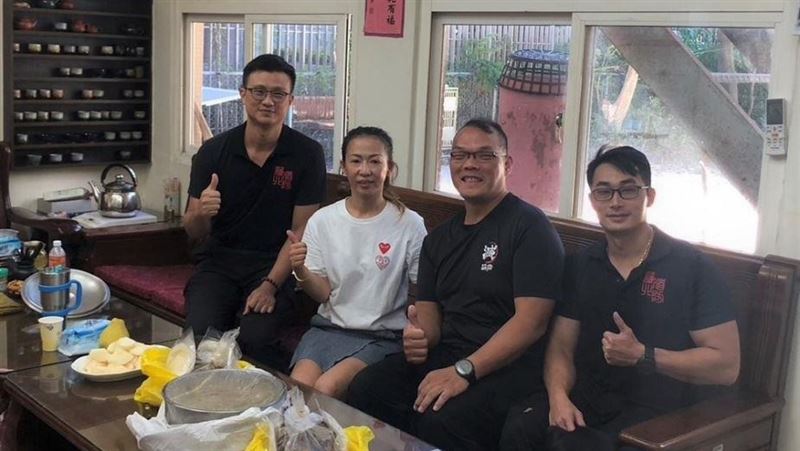 消防神手救援命危母　女兒熬雞湯謝救命恩