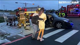 台南,安平,觀浪,自撞,電線桿,車禍,死亡