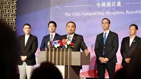 侯友宜出席國民黨舉辦的國慶酒會。(圖/侯辦提供)
