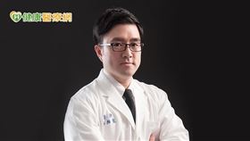 醫師表示，心房顫動所導致的中風是可預防的中風，呼籲50歲以上民眾就應規律健康檢查，不要忽視身體出現的警訊。