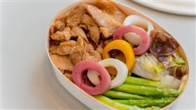 台鐵圈粉便當、O粉便當。（圖／台灣設計研究院提供、伯樂影像拍攝）