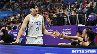 男籃勝利獻給曾祥鈞　圖齊曝手指骨折重傷