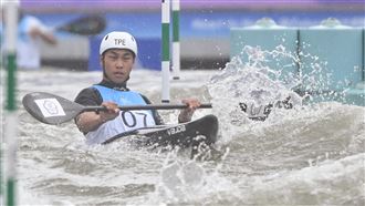輕艇激流迴旋　吳少璿滑出銅牌！中國摘金