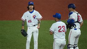 ▲杭州亞運棒球金牌戰，台灣先發投手林昱珉。（圖／中華奧會提供）