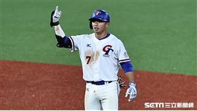 ▲杭州亞運棒球金牌戰，台灣隊前3支安打都是鄭宗哲貢獻。（圖／記者劉彥池攝影）