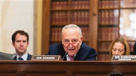 美國聯邦參議院多數黨領袖舒默（Chuck Schumer）臉書
