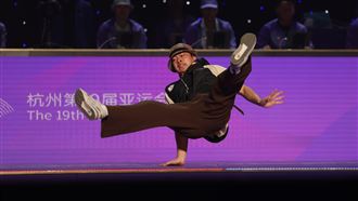 雙雙碰上日本強敵　孫振、楊加力止步8強