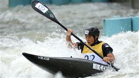 ▲台灣輕艇選手張筑涵在輕艇激流標竿奪下歷史性的首金。（圖／中華奧會提供）