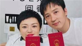 罕見病女富豪再婚26歲小鮮肉　新郎爽領1.34億嫁妝