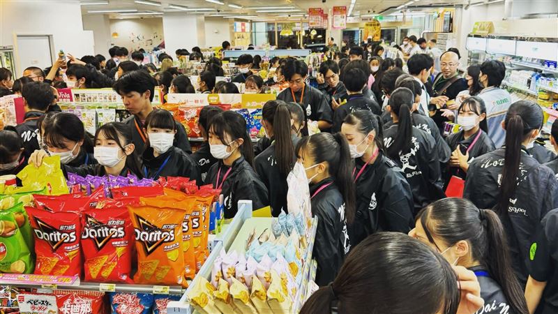 翡翠騎士：想逛台灣7-11　圓夢塞爆畫面曝