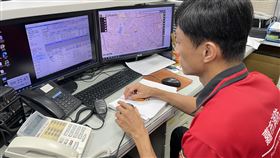 嘉義女狂打119達1500通  消防局開罰嘉義縣1名34歲女子從民國110年12月起至今年8月底，打119電話達1500通，並稱自己心情不好，執勤人員多次勸阻並告知法條，卻遭對方口出惡言，消防局只好依消防法開罰，最重裁處新台幣5萬元罰鍰。中央社記者姜宜菁攝  112年10月8日