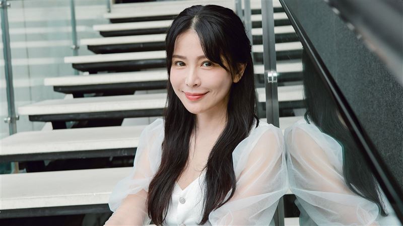 獨／2小時賺2萬　天道女星轉職赤裸直播主