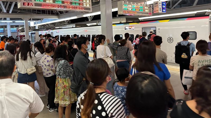 國慶連假收假　台鐵加開中部北返直達列車