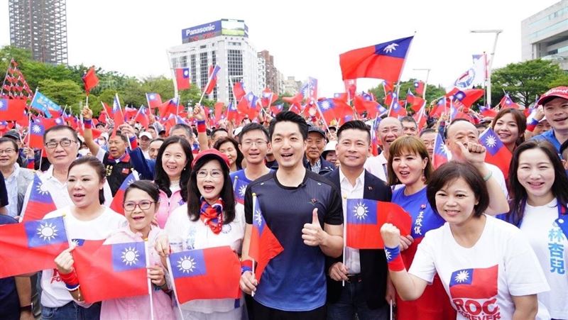 郭台銘到北市府參加升旗！蔣萬安這樣說