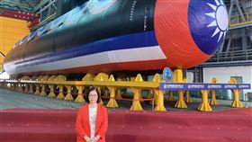 管碧玲強調，「就這麼一天，潛艦國造了！」（圖／翻攝自管碧玲臉書）

