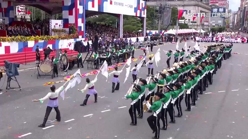 翡翠騎士148人,龐大陣仗帶來了磅礡演出