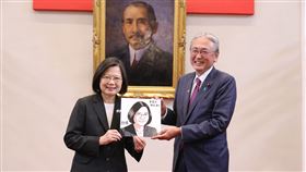 蔡英文總統今（10）日午間偕同副總統賴清德午宴「中華民國國慶日本國會議員祝賀團」。（圖／總統府提供)