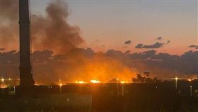 哈瑪斯向以色列南部城市亞實基倫（Ashkelon）發射數百枚火箭彈。（圖／翻攝自推特）