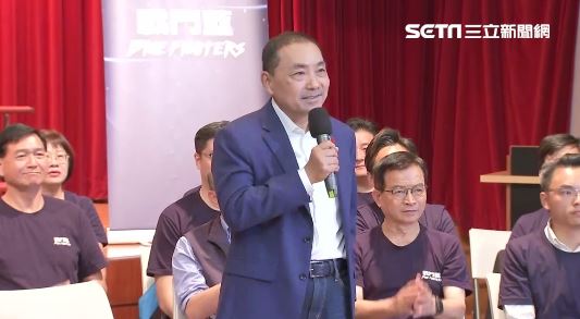 郭台銘連署站爆花錢買個資？侯友宜這樣說