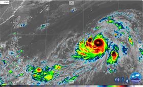 今年第15號颱風布拉萬在今（11）天上午增強為強烈颱風。（圖／翻攝自吳聖宇臉書）