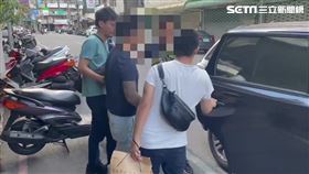 ▲台北市翔穩軍用品店遭人縱火，警方循線逮捕劉男到案。（圖／翻攝畫面）