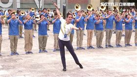 來自美國有「純金之聲」封號的美國UCLA棕熊行進樂隊，11日上午前往台藝大進行交流