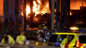 倫敦盧頓機場停車場大火！所有航班暫停　（圖／路透社／達志影像）