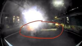 鋼筋,鋼條,遠光燈,逼車,開車,機車