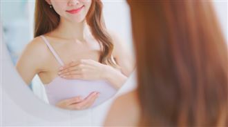 她治好乳癌又復發！醫見1習慣搖頭 全身毒