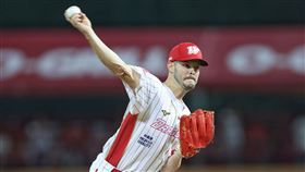 ▲布里悍投1休4再拿勝投。（圖／味全龍球團提供）