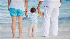 家庭,父母,小孩
pixabay