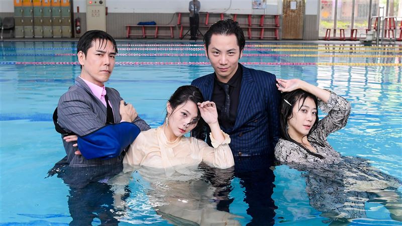 天道惡女互毆落水素顏　她穿透明膚色曝光