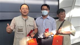 永信以色列旅遊團抵台，董事長黃士元親自到場致意。（圖／記者楊晏琳攝影）