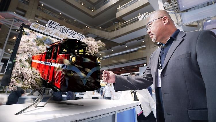 大摩：獲利能力改善　看好群創光電