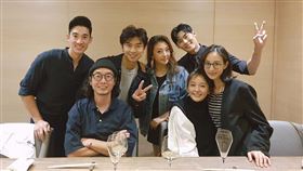 陳柏霖合體友人其中包括張鈞甯、陳意涵、許富翔、陳奕。（圖／翻攝自張鈞甯 IG）