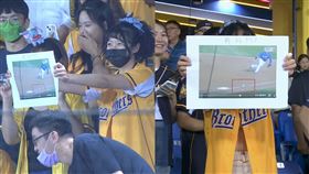 中職,中信兄弟,富邦悍將,許基宏,彭政閔,影印,球迷