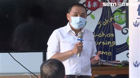 ▲侯友宜參訪約翰樂活護理之家暨政策發布及受訪