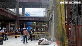 台北市自來水園區工地發生墜樓意外，越南籍阮姓工人經送醫搶救後宣告不治。（圖／翻攝畫面）