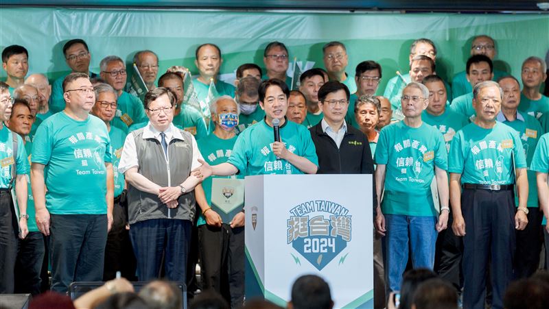 報關業後援會台中成立　賴清德憶二哥工作