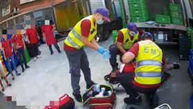 ▲李男於救護人員到達前即恢復呼吸、心跳。（圖／桃園電子報）