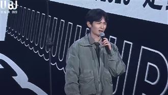 走鐘獎博恩10分鐘脫口秀　梗超新全網驚呆