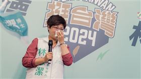 林志潔競選總部今開箱，她感性落淚。（圖／林志潔辦公室提供）