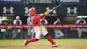 ▲吉力吉撈．鞏冠敲滿貫砲，本季第23轟。（圖／味全龍球團提供）