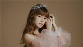 林舒語拍孕婦寫真。（圖／J2 Plus婚紗攝影提供）