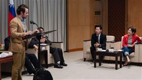 范雲陪同游錫堃接見美國人權基金會執行長哈佛森一行。（圖／范雲辦公室提供）