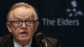 芬蘭總統府今天表示，曾獲諾貝爾和平獎殊榮的前總統阿提沙利（Martti Ahtisaari）與阿茲海默症搏鬥數年後不敵病魔，已在首都赫爾辛基辭世，享壽86歲。路透社