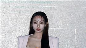 林襄穿內衣擔任「台北時裝周」走秀嘉賓。（圖／記者邱榮吉攝影）