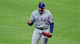 ▲伊歐瓦迪（Nathan Eovaldi）6局失3分，季後賽拿下3連勝。（圖／路透社／達志影像）