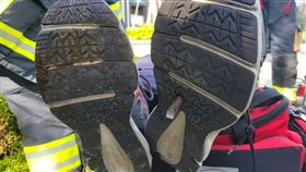 外送員,新北,林口,鋼筋,腳掌,穿刺傷,