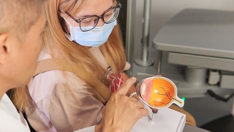 角膜權威梁章敏　盼建立屈光雷射手術觀念